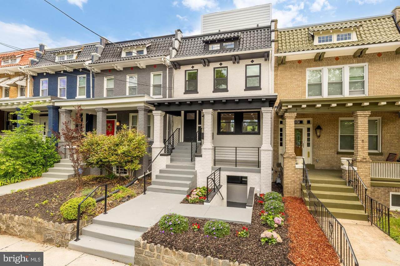 5703 9TH Street - Photo 1
