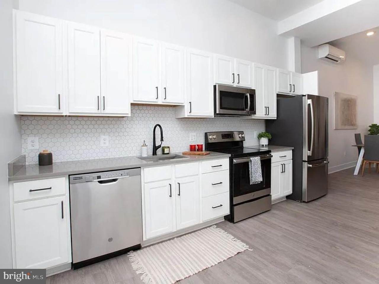 1742 Fleet Street - Photo 1