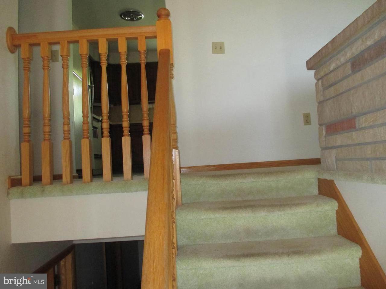 https://bt-photos.global.ssl.fastly.net/brightmls/1280_boomver_1_805185501326-2.jpg
