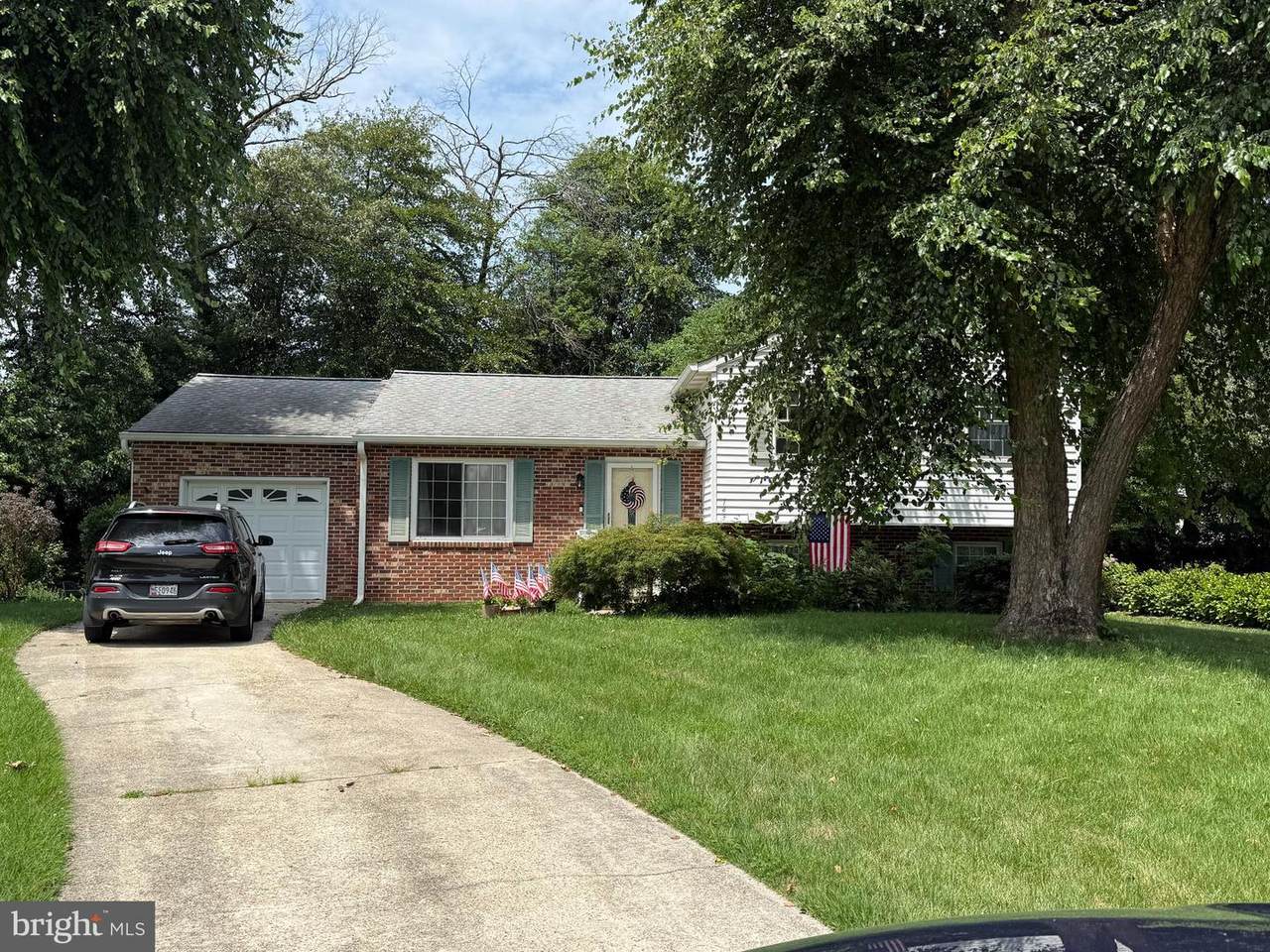143 Steeplechase Circle - Photo 1