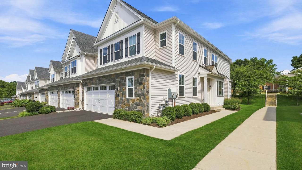 23 Swan Lane - Photo 1