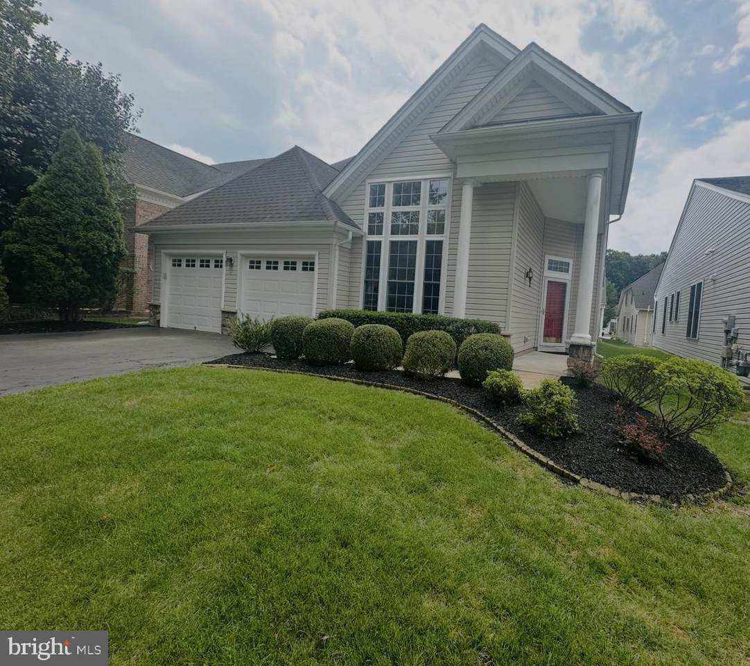 121 Einstein Way - Photo 1