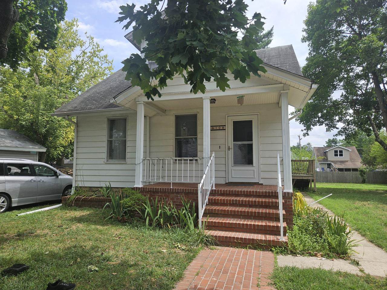 108 Academy Street - Photo 1