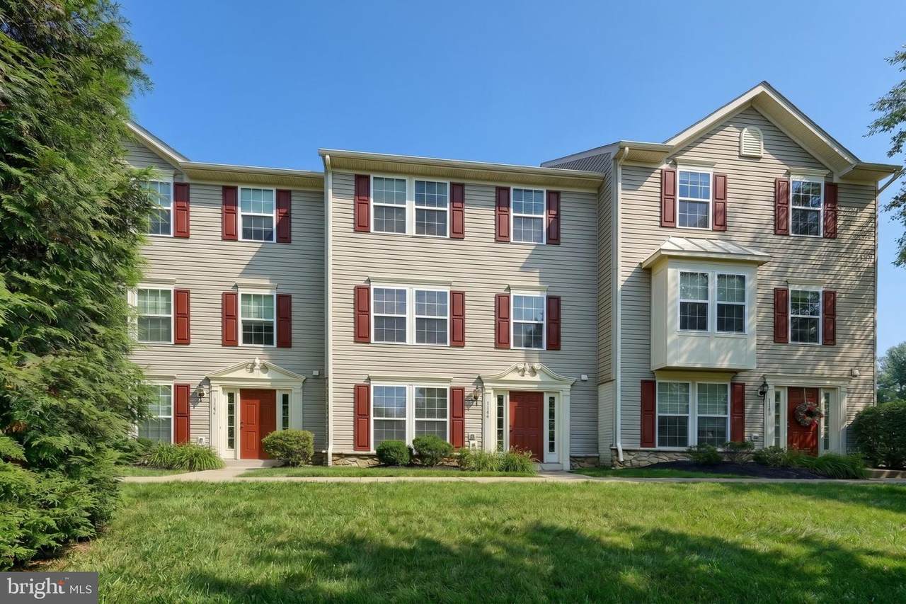 1144 Blue Bird Lane - Photo 1