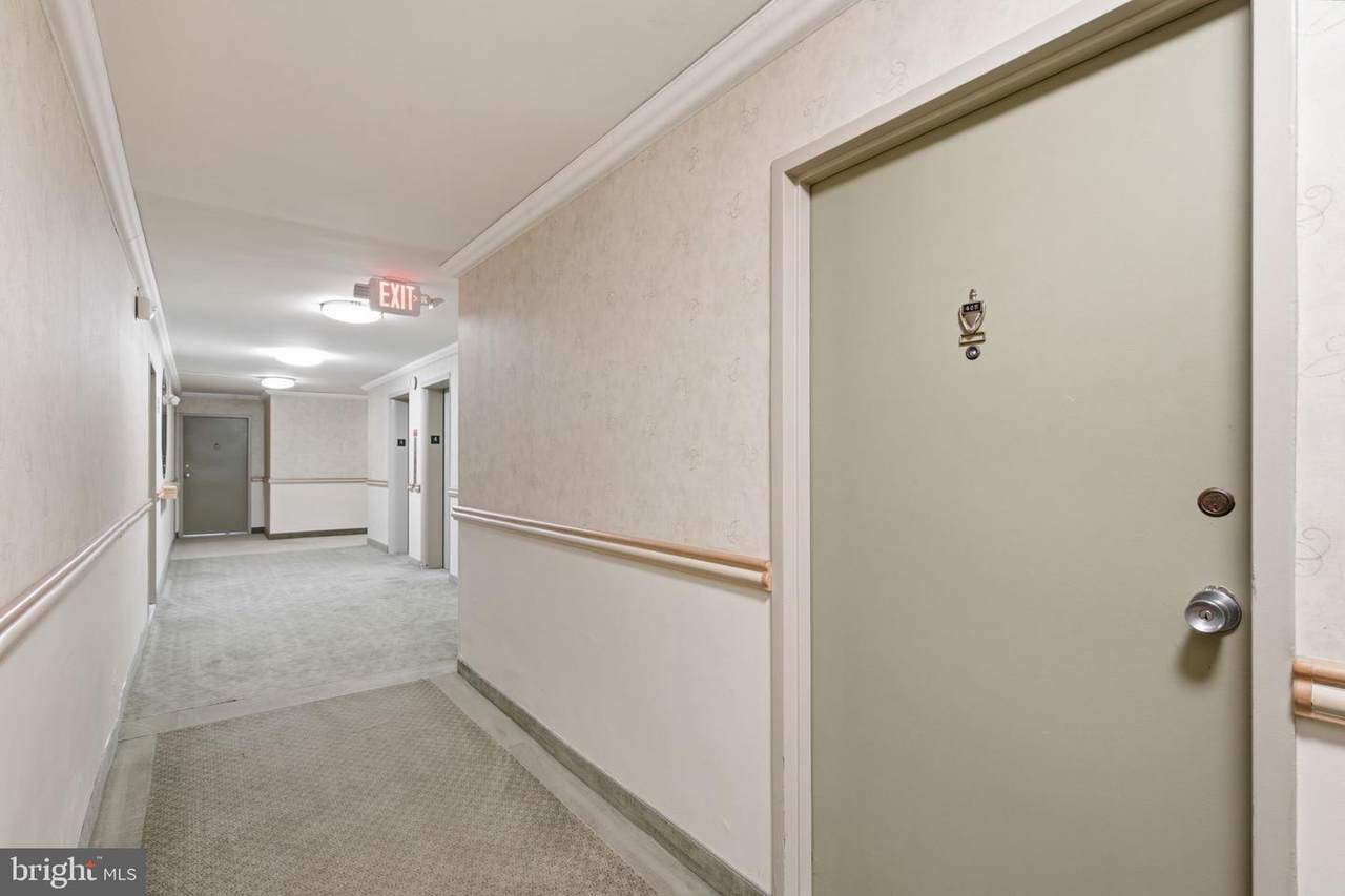 https://bt-photos.global.ssl.fastly.net/brightmls/1280_boomver_1_805190745220-2.jpg