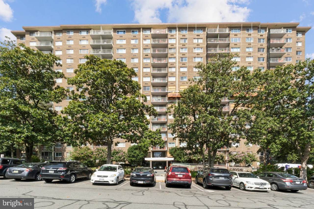 2059 Huntington Avenue - Photo 1
