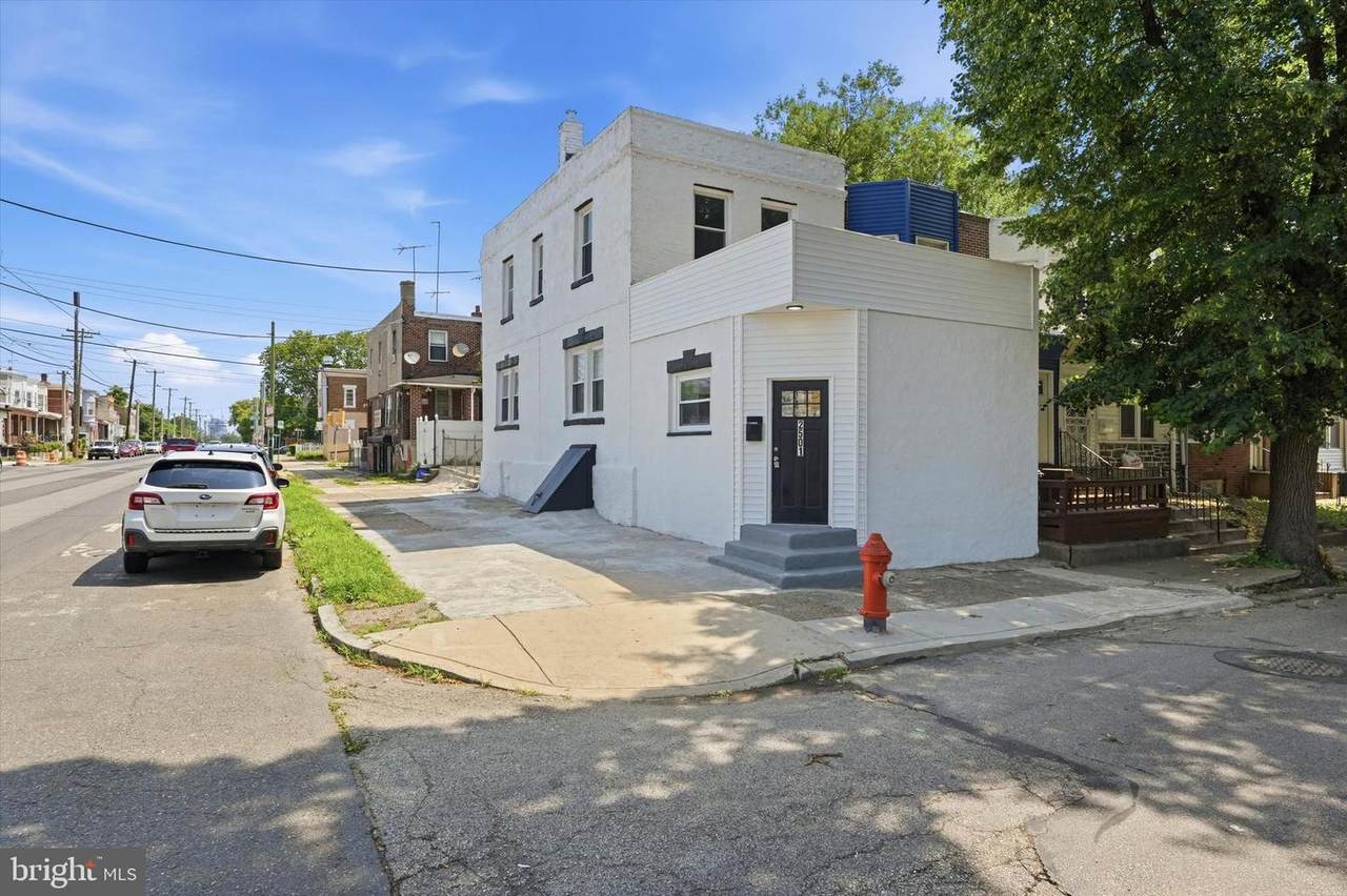 2501 Dewey Street - Photo 1