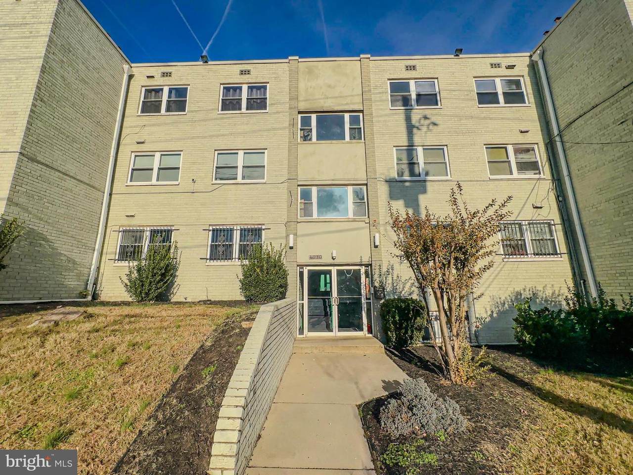 4810 Quarles Street - Photo 1