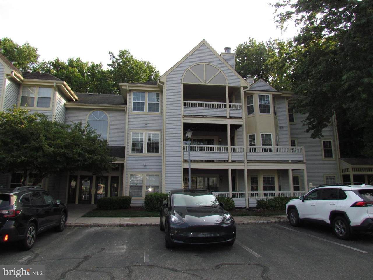 110 Biscayne Court - Photo 1