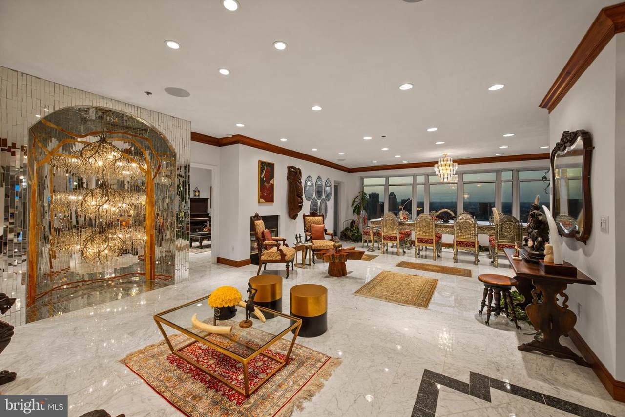 100 Harborview Drive - Photo 1