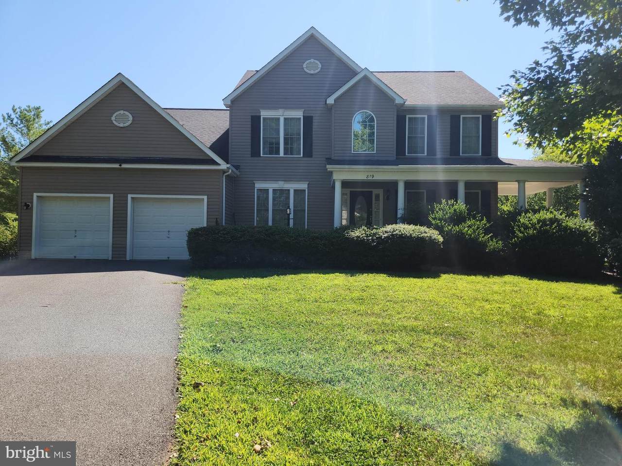819 Woodcrest Loop - Photo 1