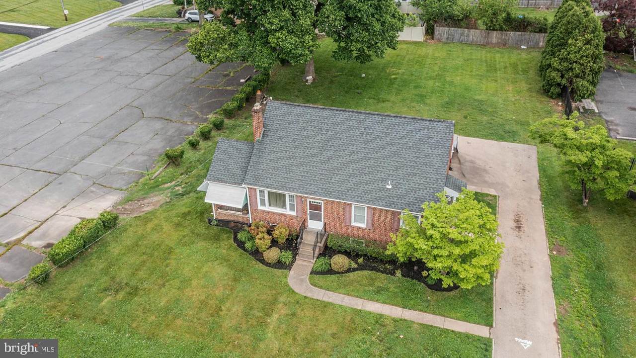 2107 Dekalb Pike - Photo 1