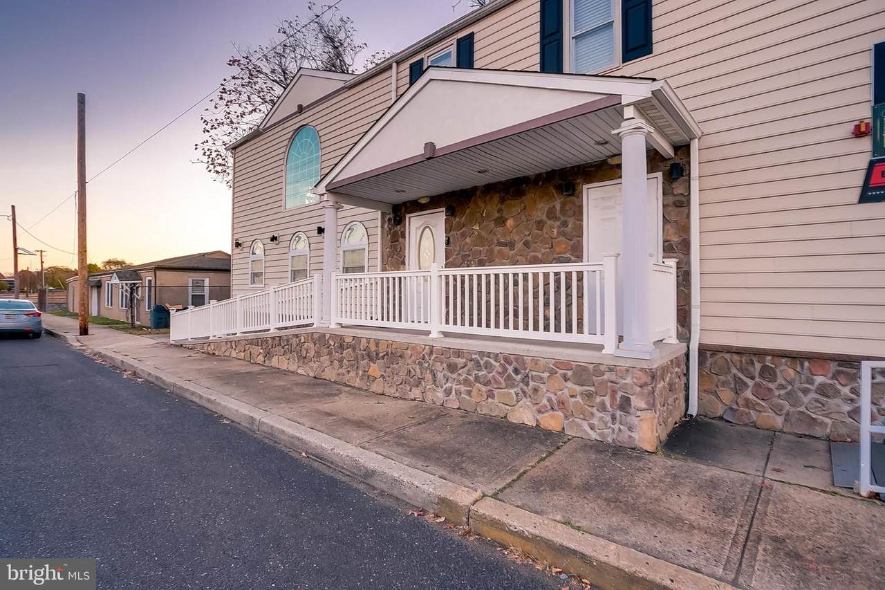 649 High Street - Photo 1