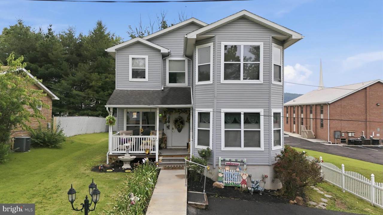 218 Wempe Drive - Photo 1