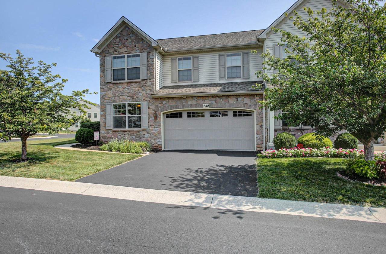 732 Gladstone Court - Photo 1
