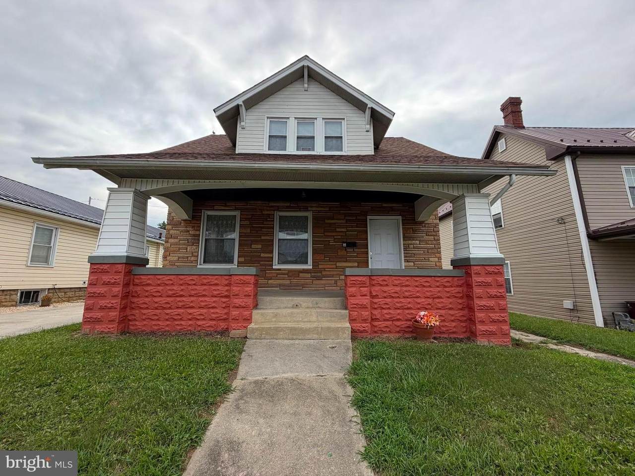 22 Massachusetts Avenue - Photo 1
