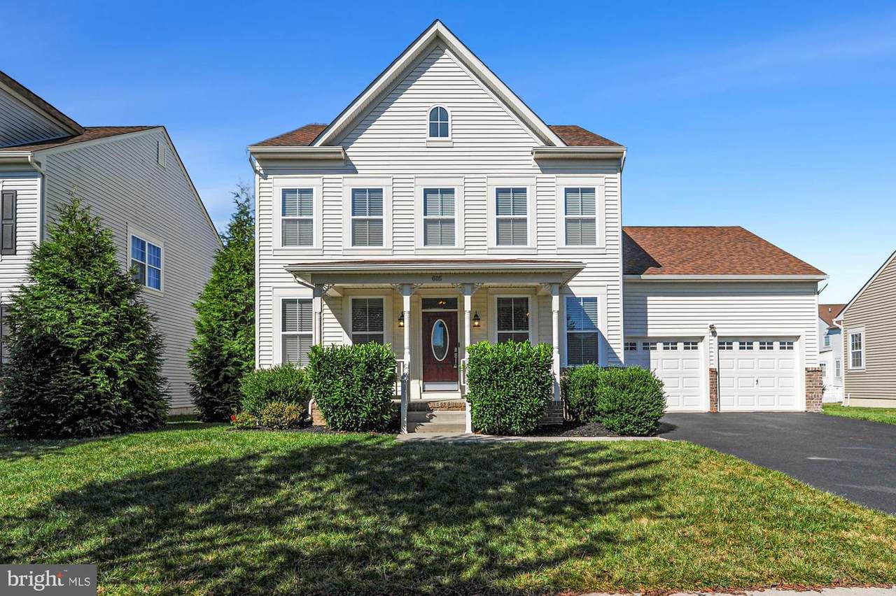 605 Socrates Street - Photo 1