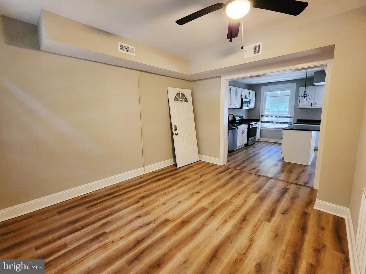 https://bt-photos.global.ssl.fastly.net/brightmls/1280_boomver_1_805200262456-2.jpg