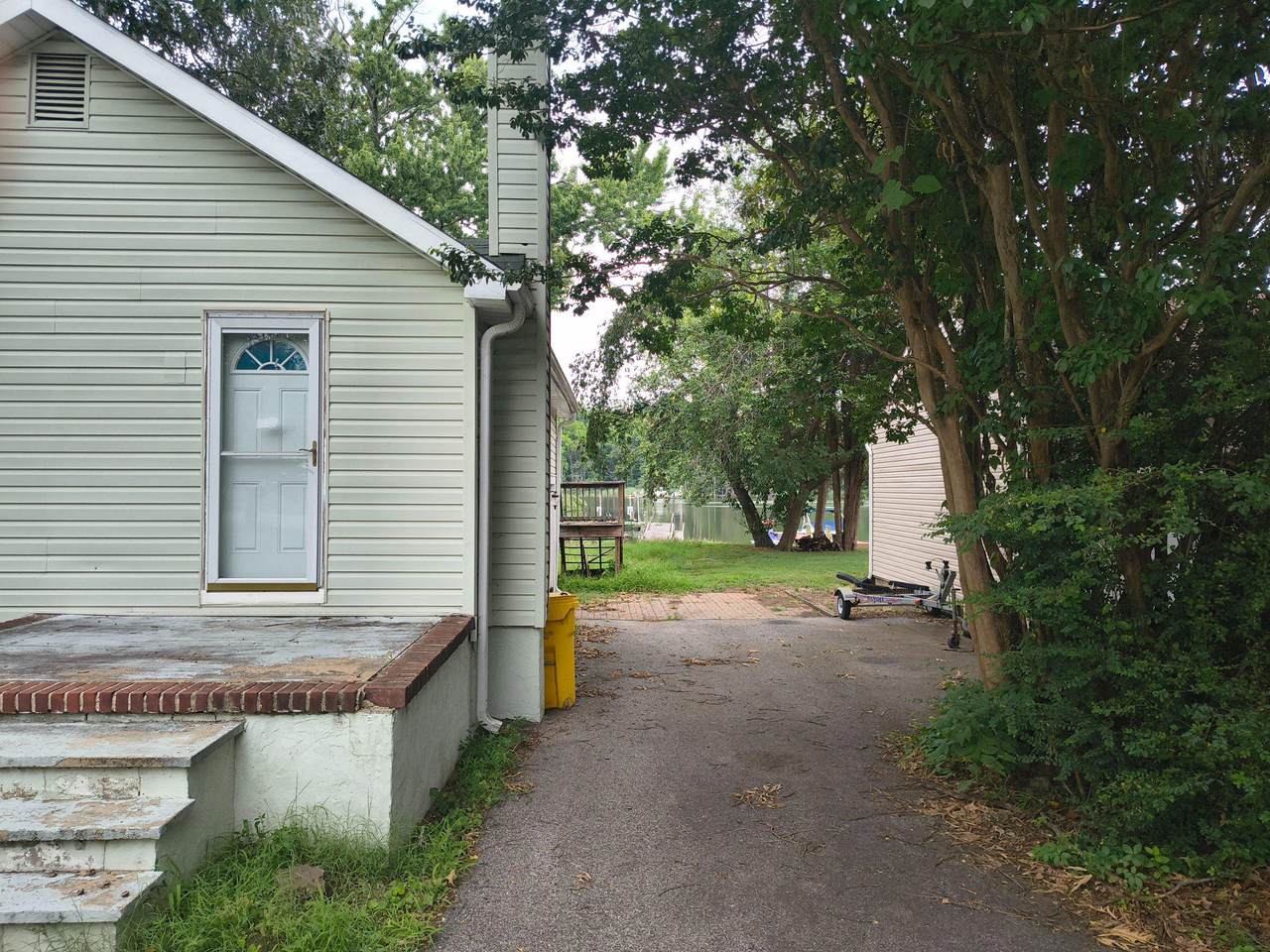 https://bt-photos.global.ssl.fastly.net/brightmls/1280_boomver_1_805200496406-2.jpg