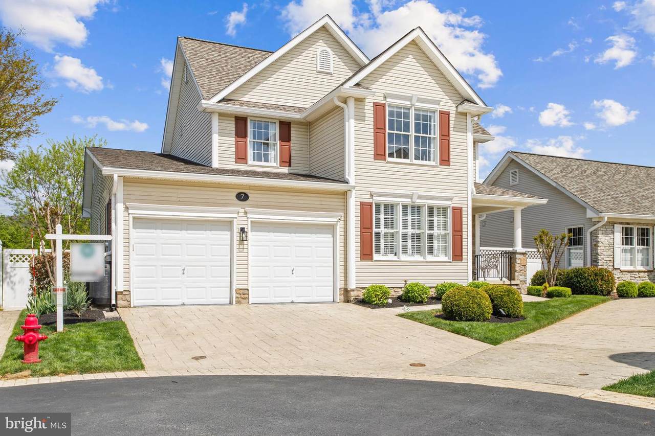 7 Derr Lane - Photo 1