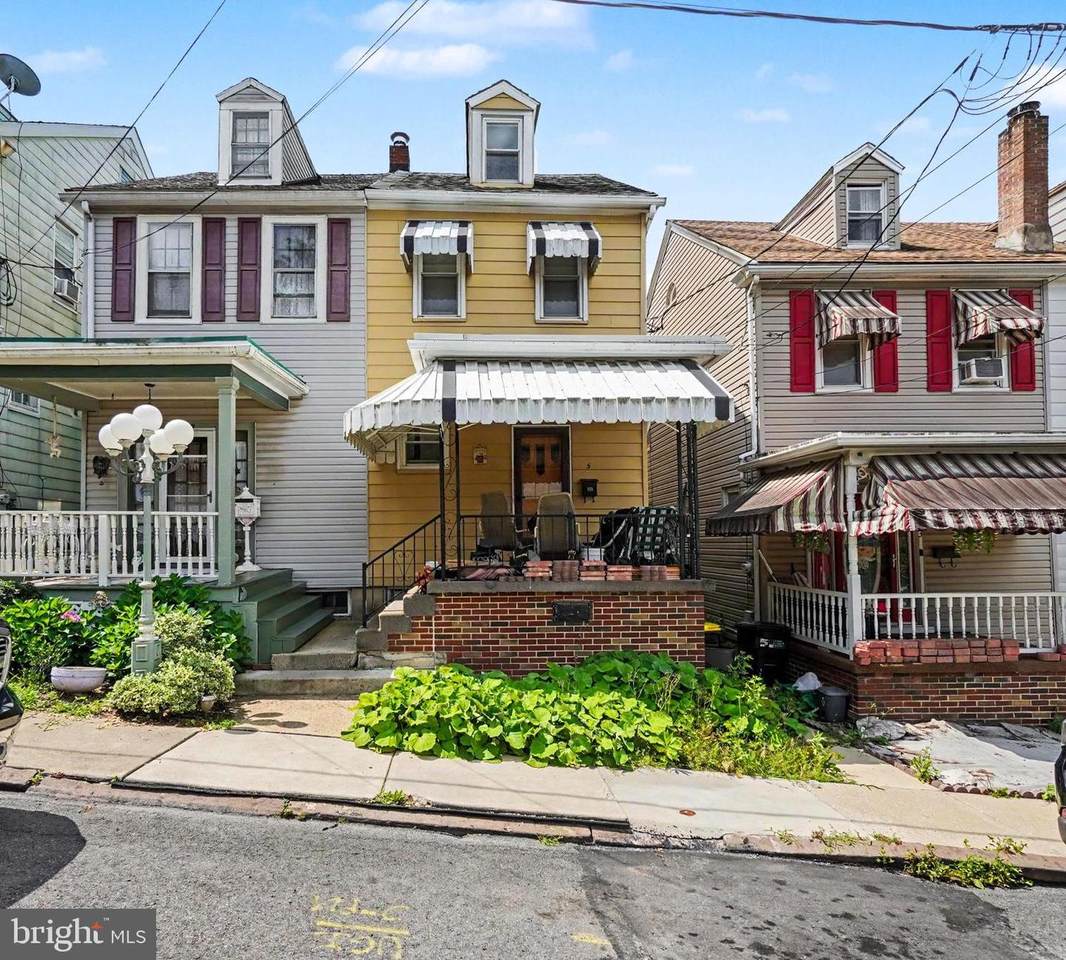 5 21ST Street - Photo 1