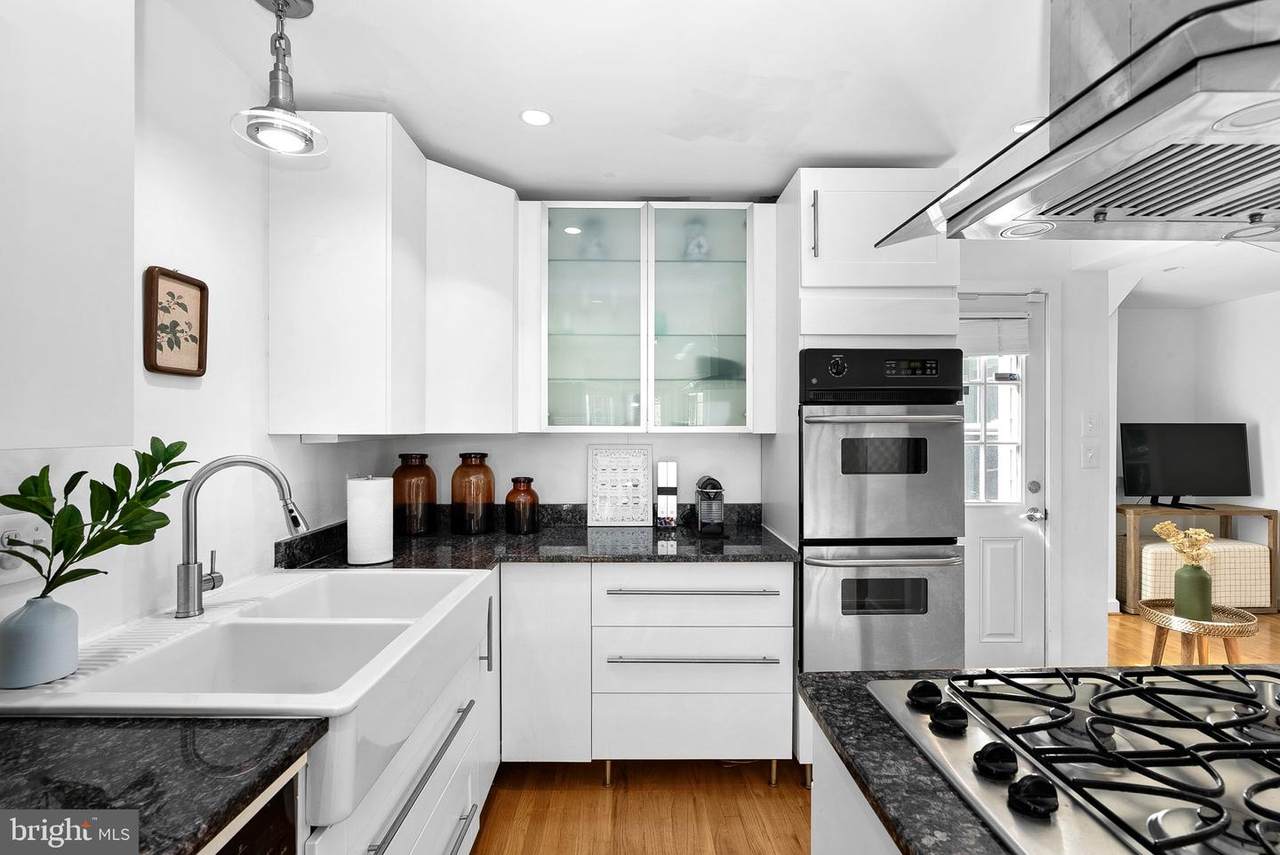 https://bt-photos.global.ssl.fastly.net/brightmls/1280_boomver_1_805202913566-2.jpg