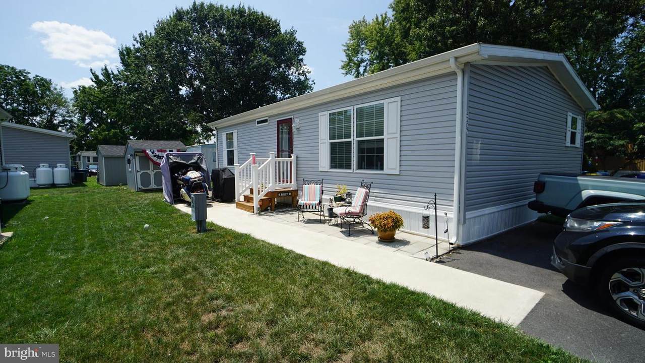 4207 Darby Drive - Photo 1