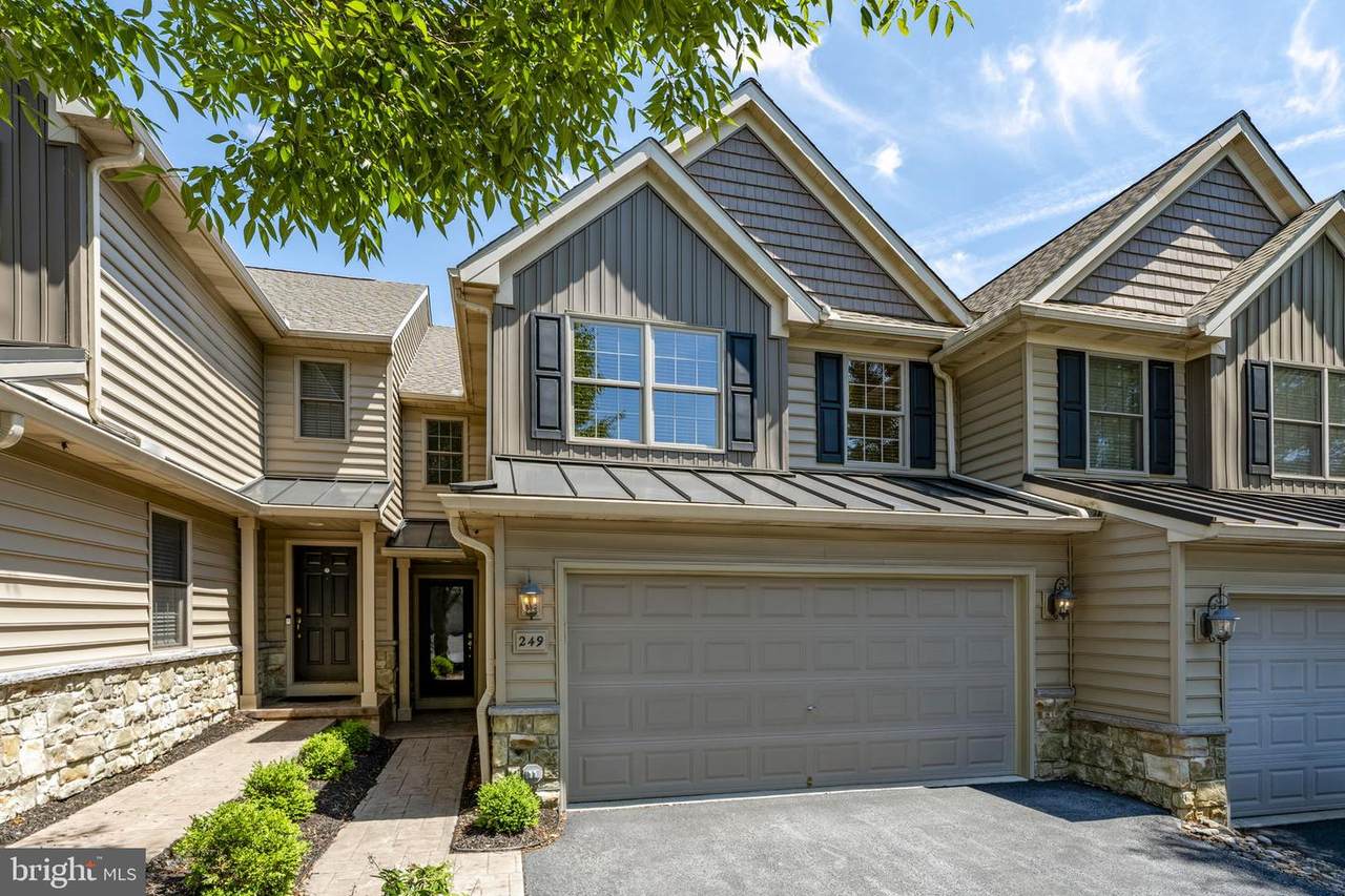 249 Fieldcrest Lane - Photo 1