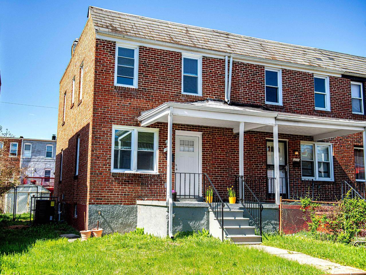 5332 Cuthbert Avenue - Photo 1