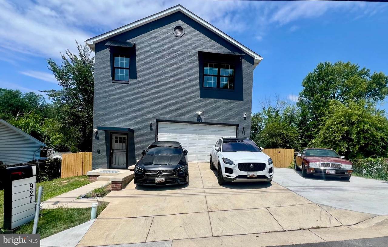 921 Balboa Avenue - Photo 1
