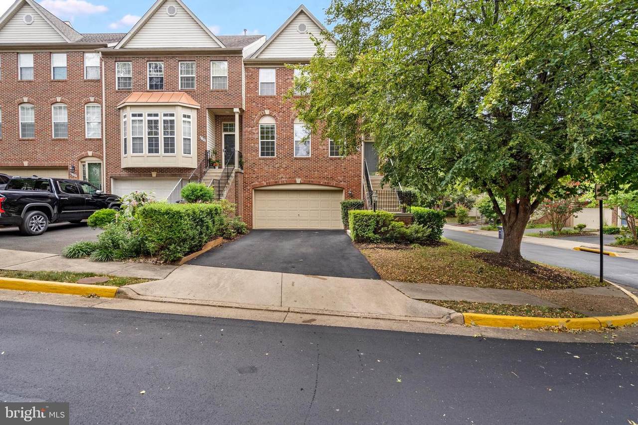4109 Leclair Court - Photo 1