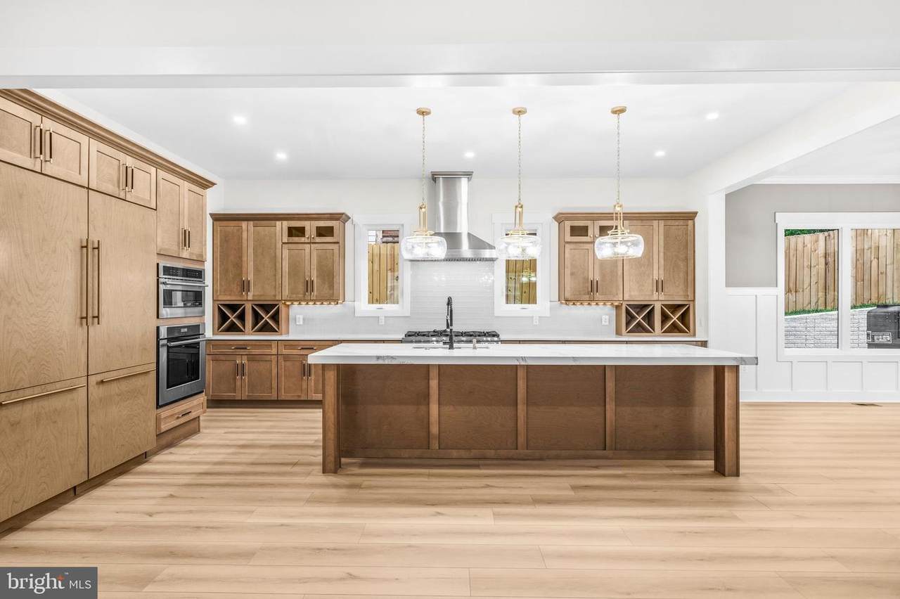 1905 Taylor Street - Photo 1