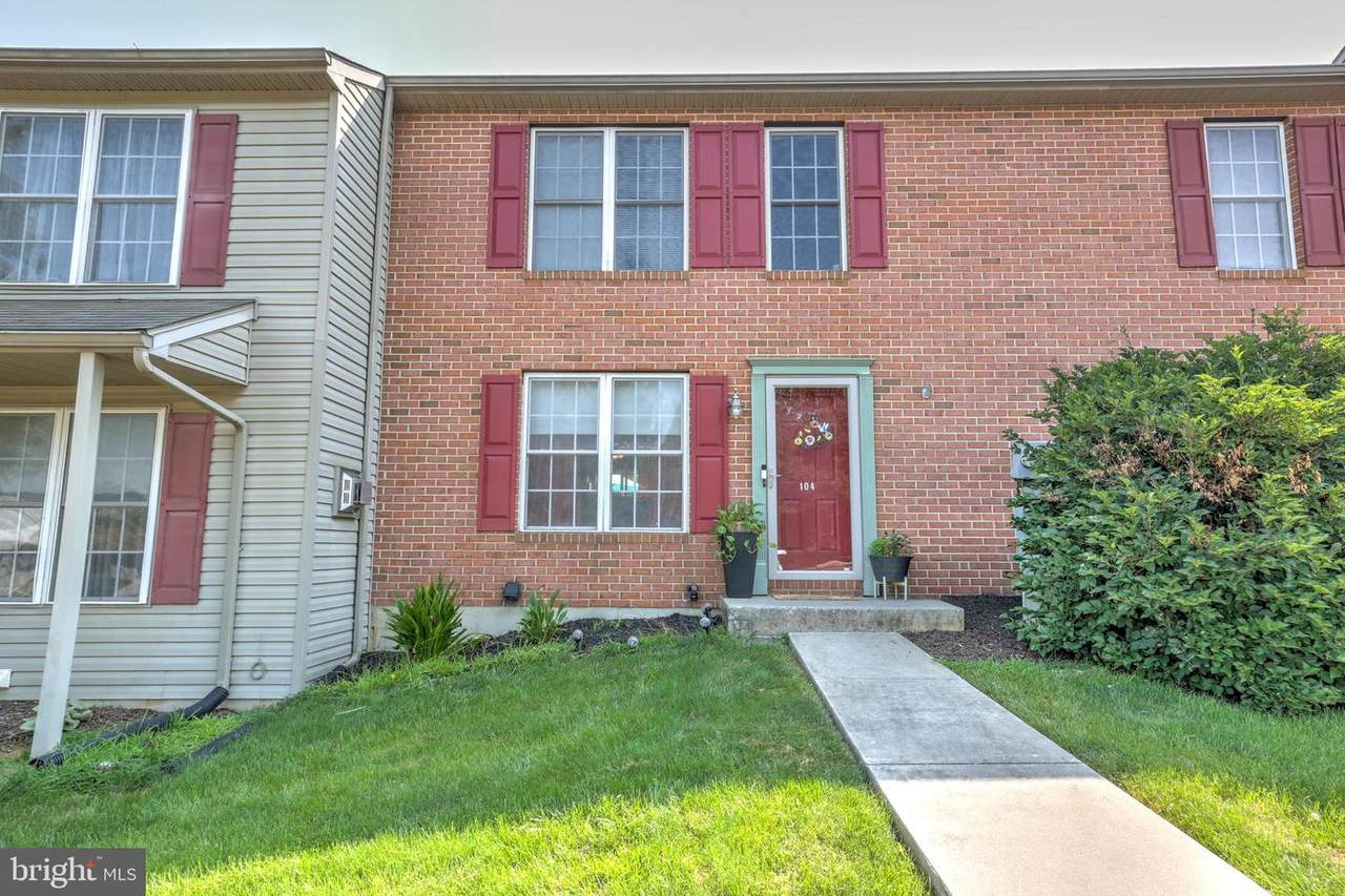 104 Battens Circle - Photo 1