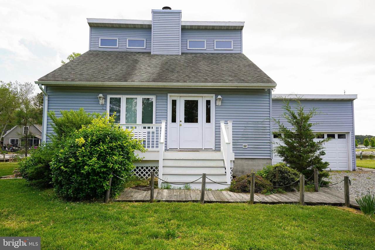 39028 Bayview W - Photo 1