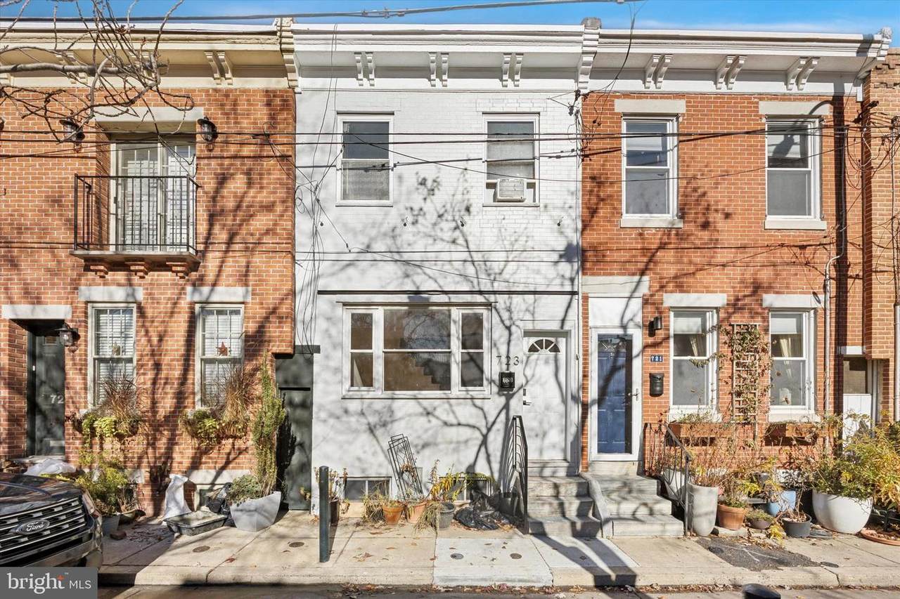 723 Sears Street - Photo 1