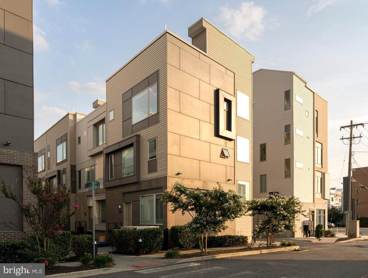 2104 Kensington Walk - Photo 1