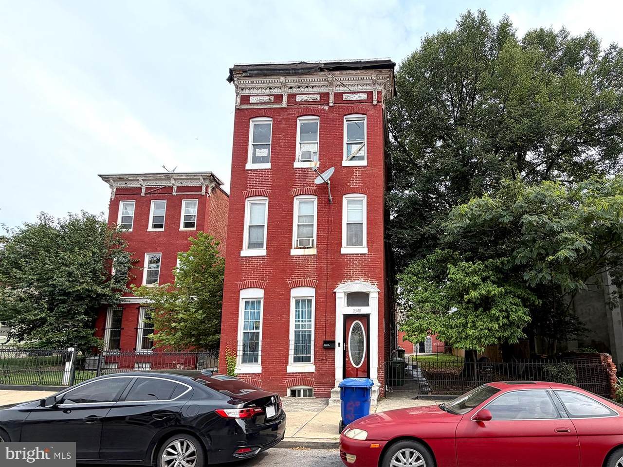 2540 Lombard Street - Photo 1