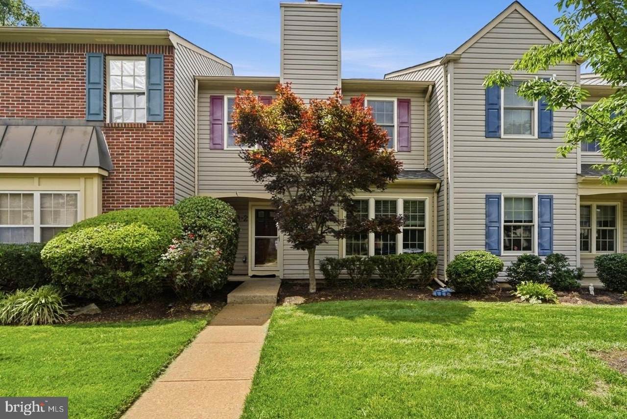 13-2 Stuart Drive - Photo 1