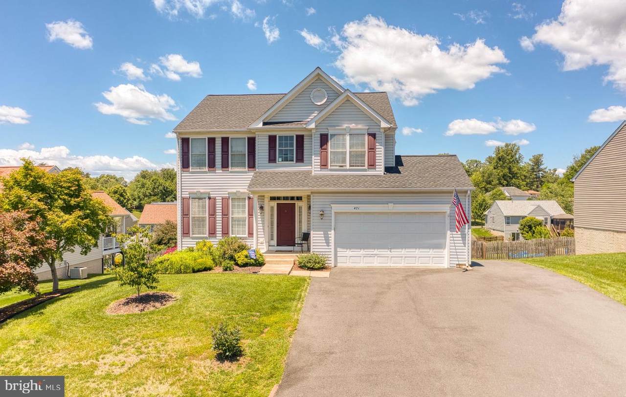 471 Kearns Drive - Photo 1