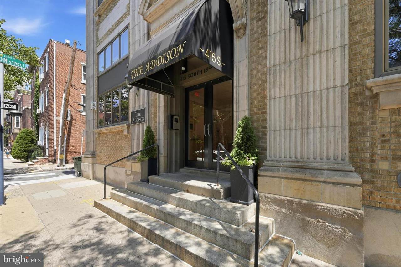 415 19TH Street - Photo 1