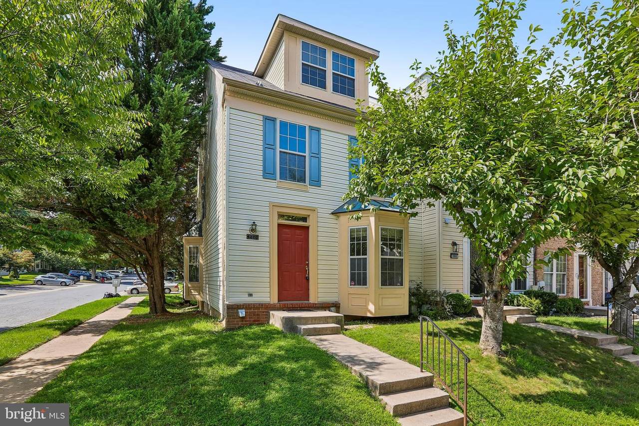 4800 Simonds Drive - Photo 1