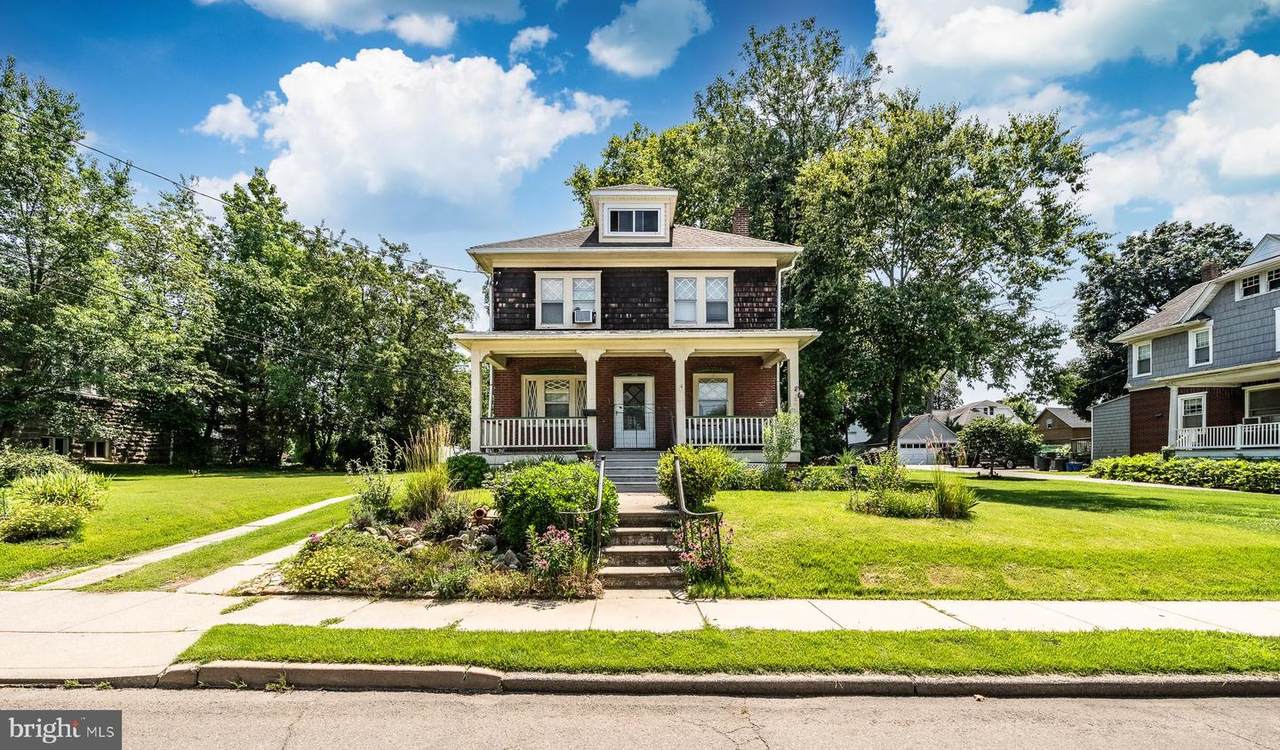 119 Scott Avenue - Photo 1