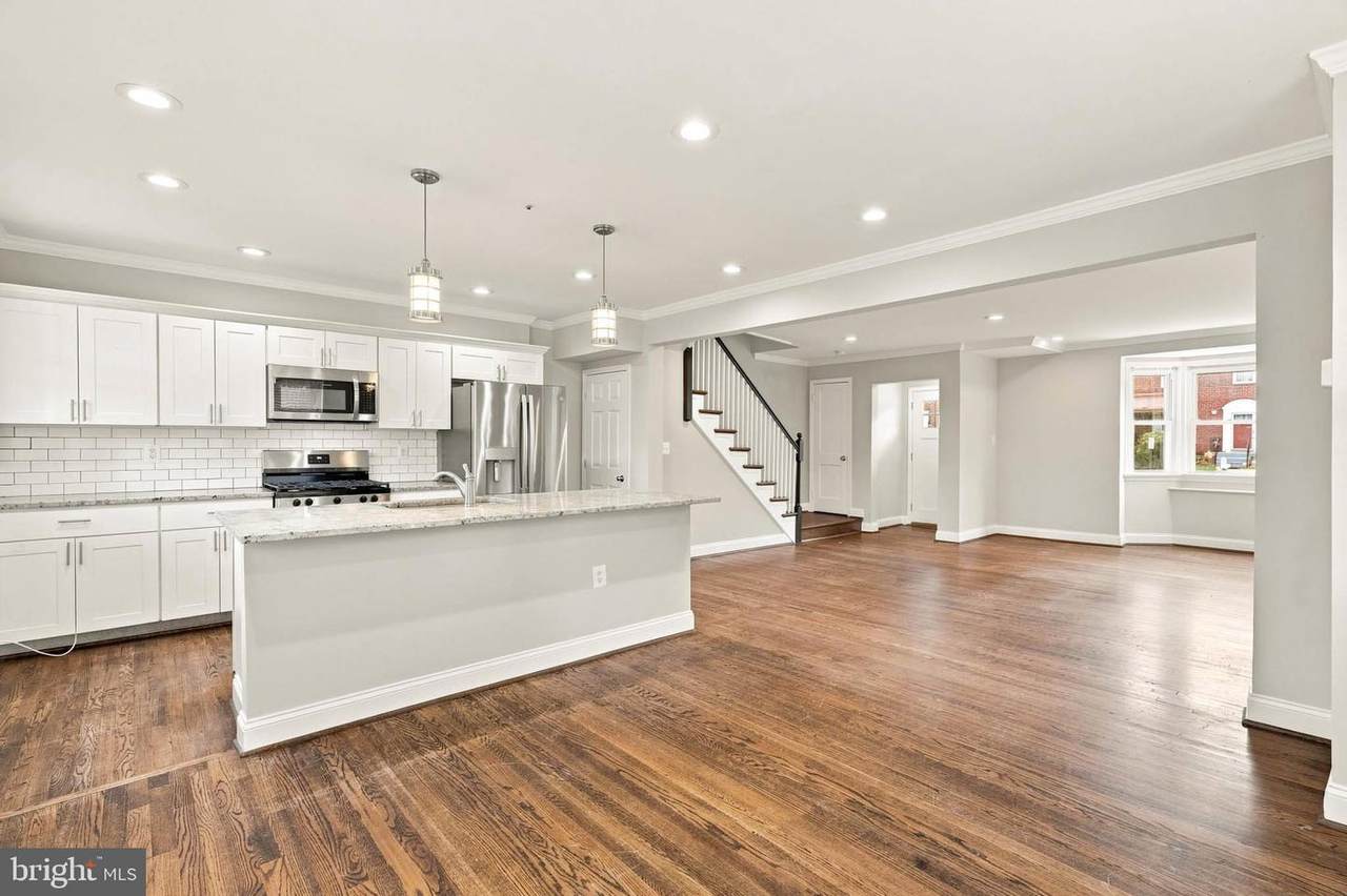 1518 Lochwood Road - Photo 1