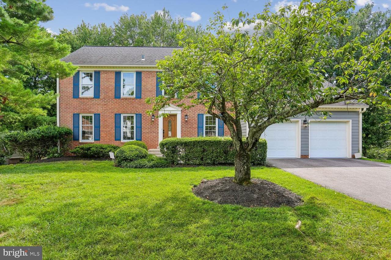 12 Lily Pond Court - Photo 1