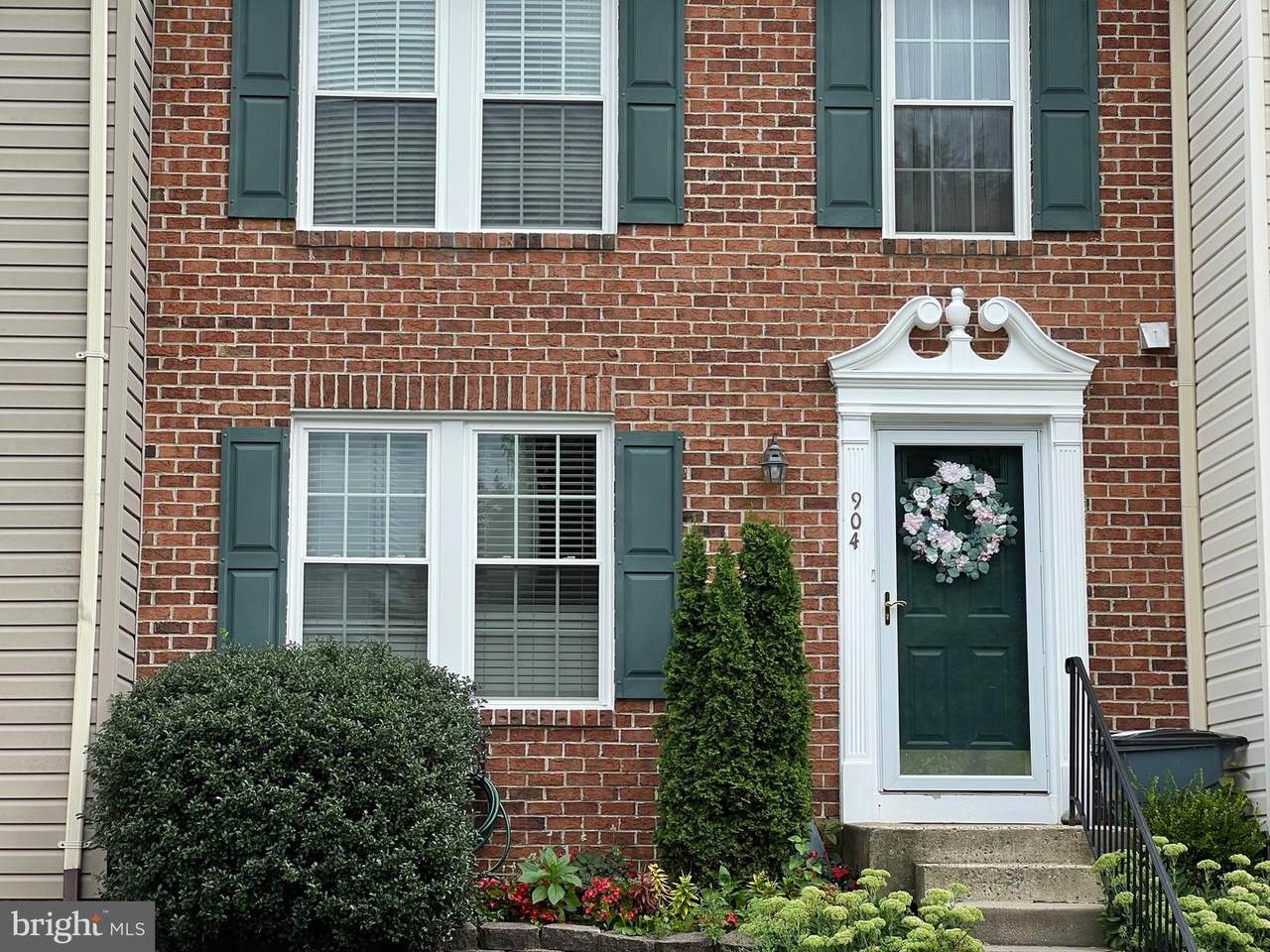 904 Felicia Court - Photo 1