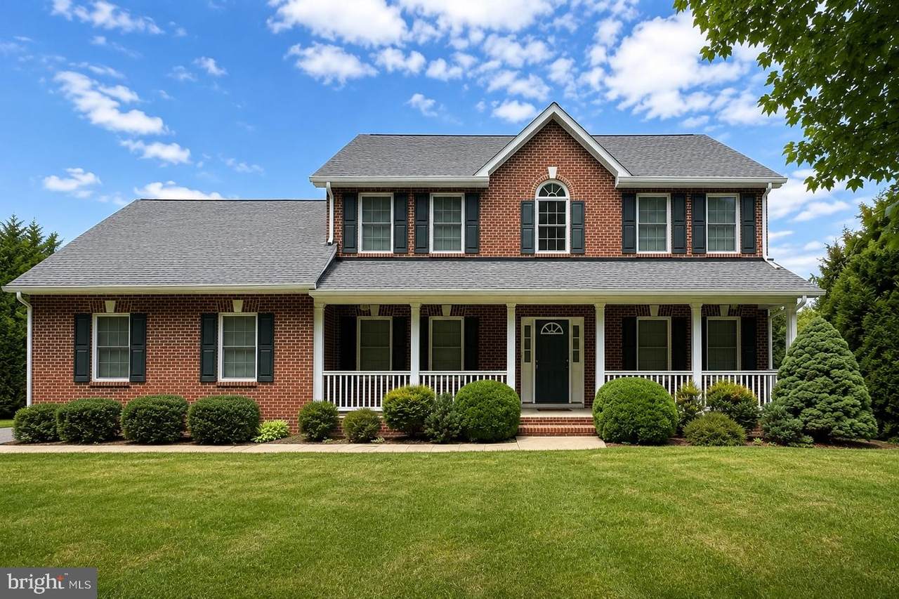 183 Cross Drive - Photo 1