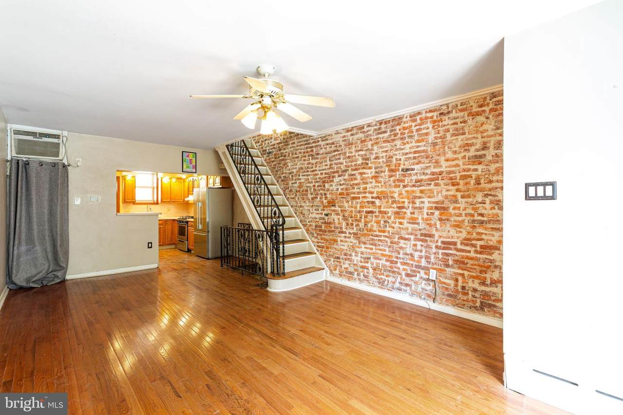 2506 Camac Street - Photo 1