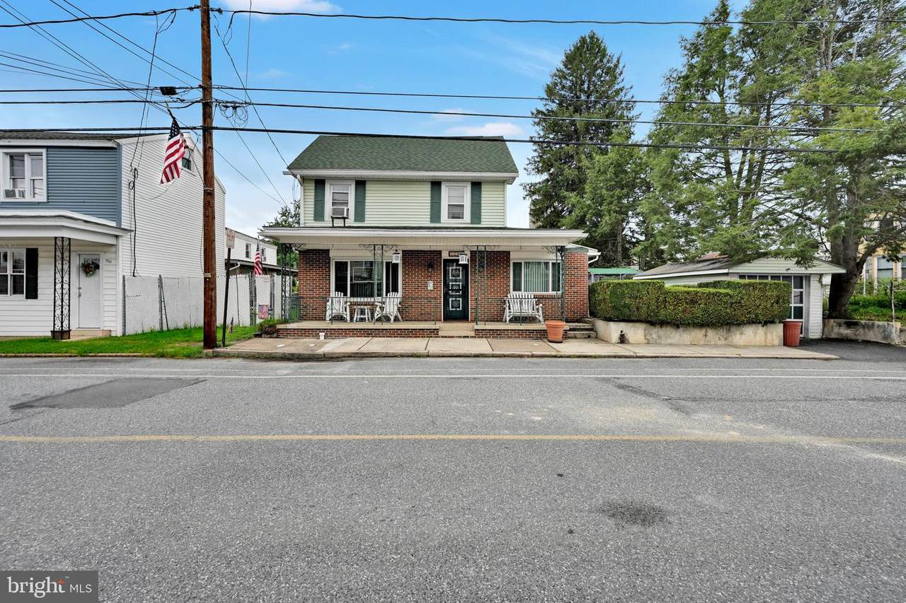 206 Valley Street - Photo 1