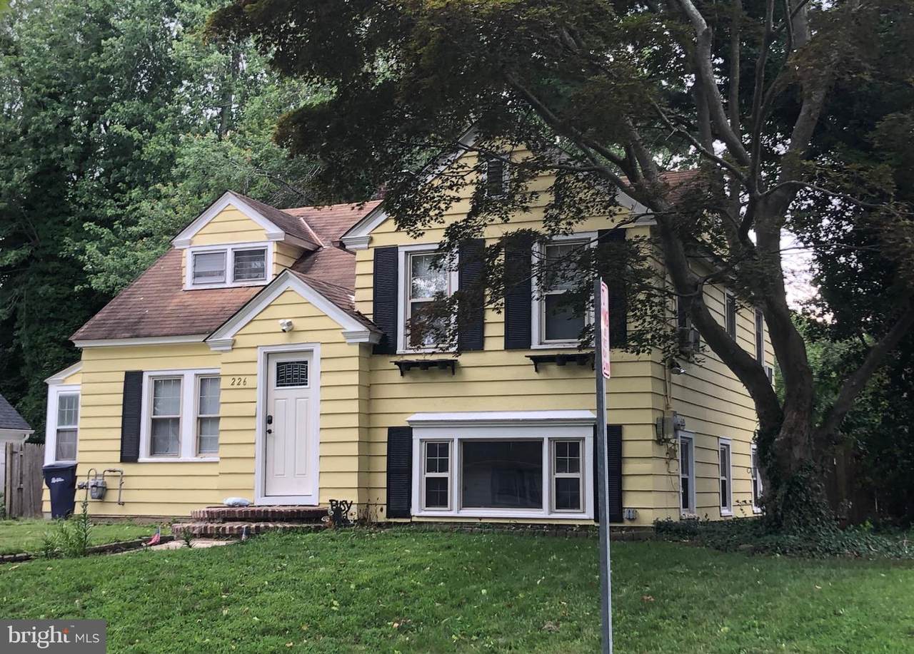226 Giles Road - Photo 1