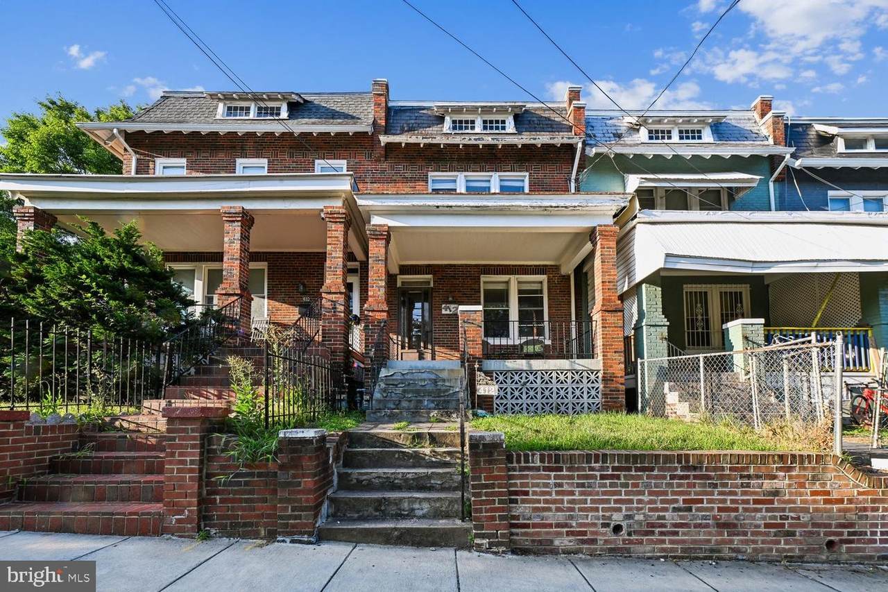 412 Gallatin Street - Photo 1